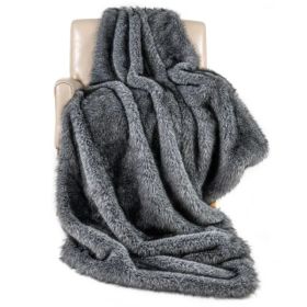 Gray 740GSM Faux Wolf Fur Throw Blanket 60"x80" Double-Sided Soft Fleece Lined Blanket (Option: Defaulttitle)